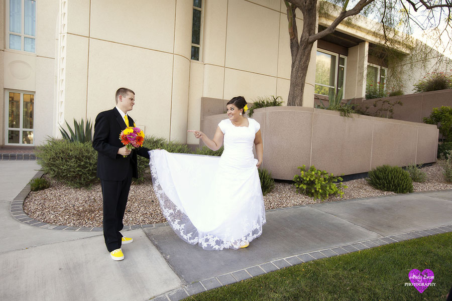 las vegas wedding photographer, Mindy bean photography, lds bride pictures, las vegas temple, angle park wedding